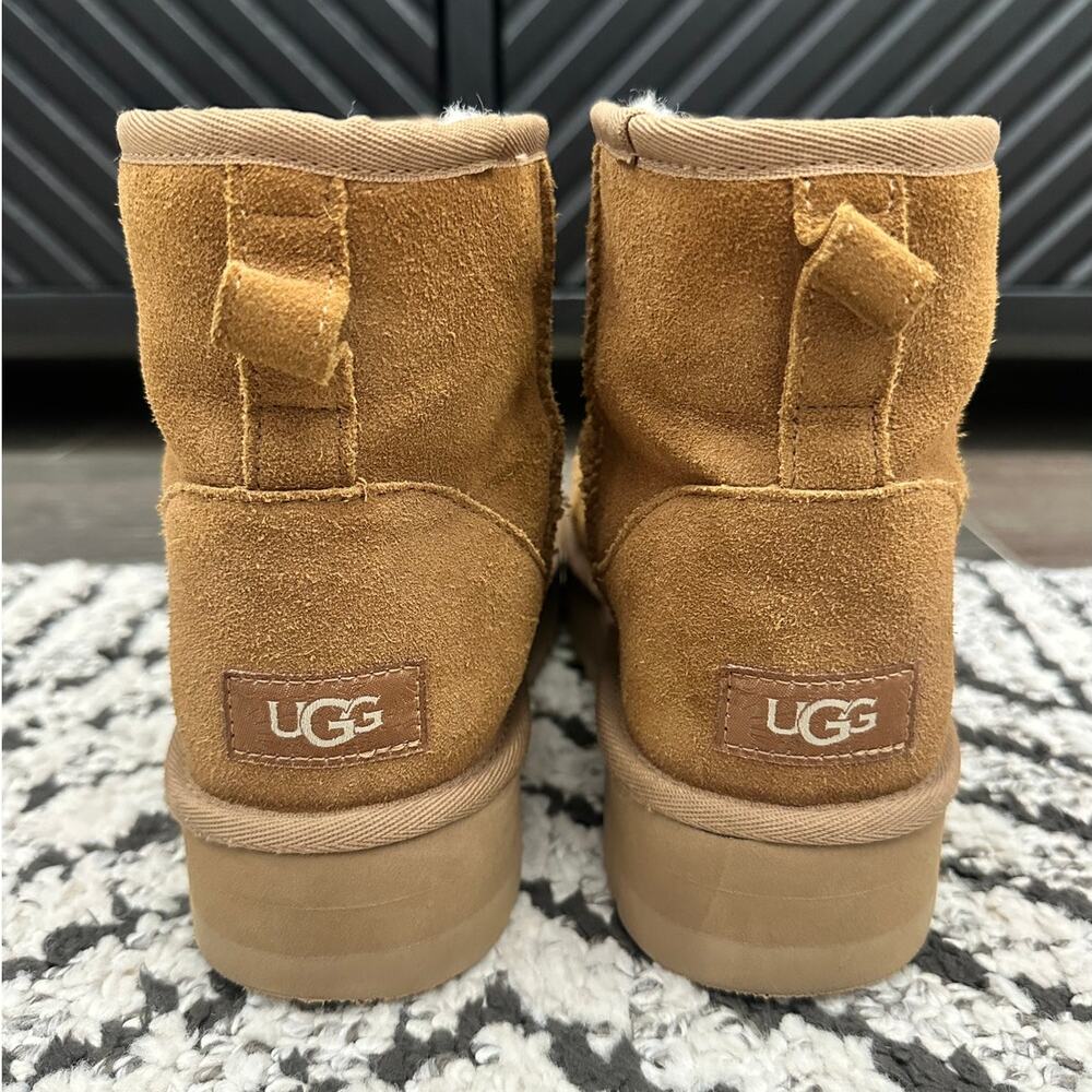 UGG Kids Classic Mini Platform Chestnut Boots Big Kid Size 6 - Picture 5 of 9